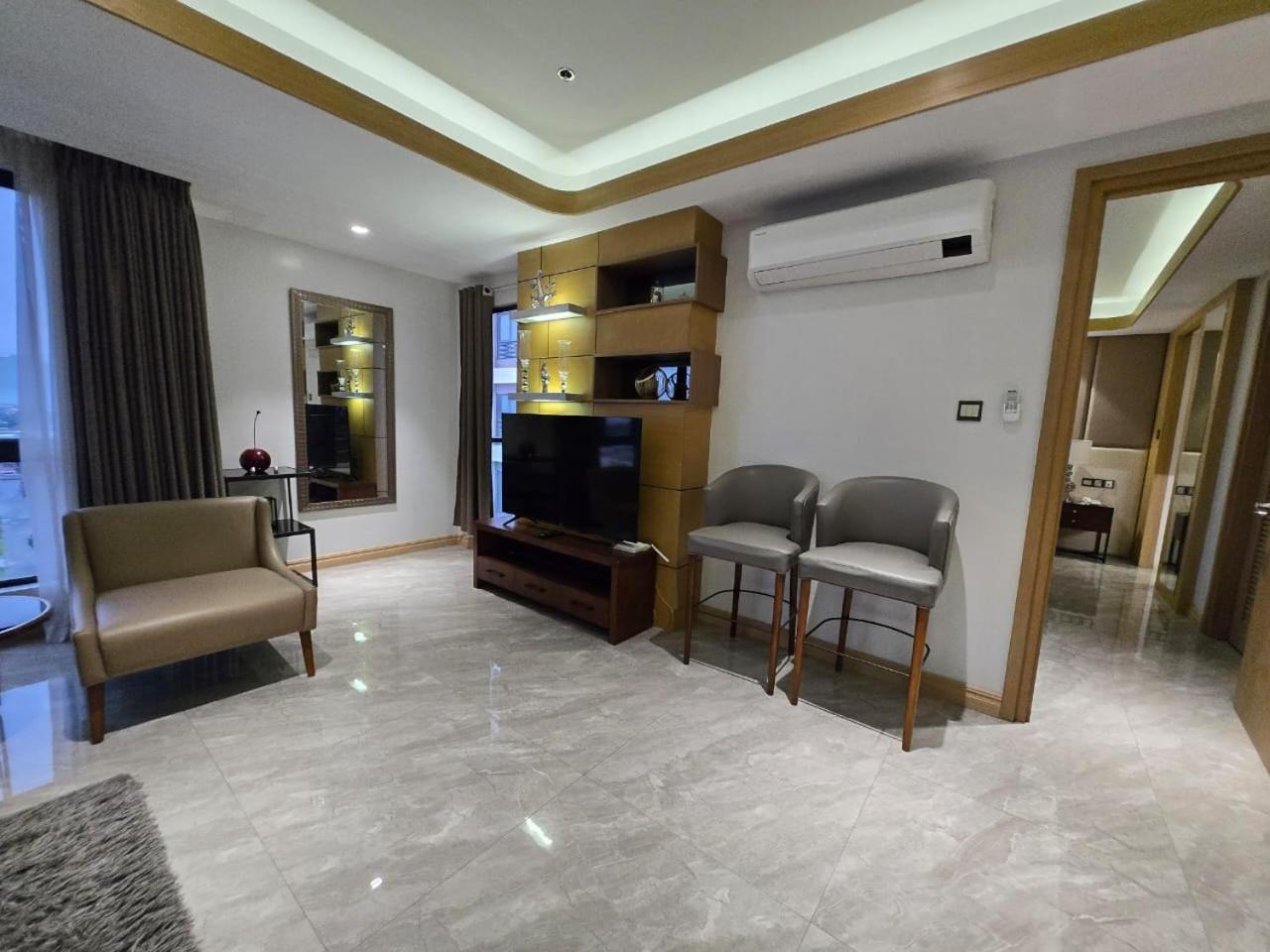 One Euphoria Apartment Angeles Exterior photo